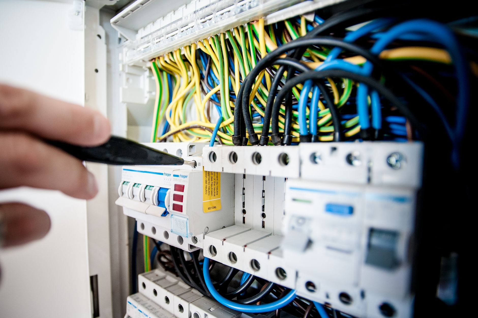 Électricien à Houilles